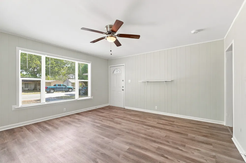 904 Bales Street Cleburne, TX 76033