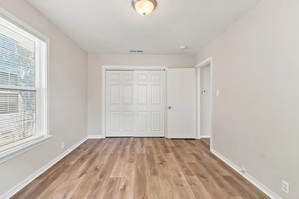 904 Bales Street Cleburne, TX 76033