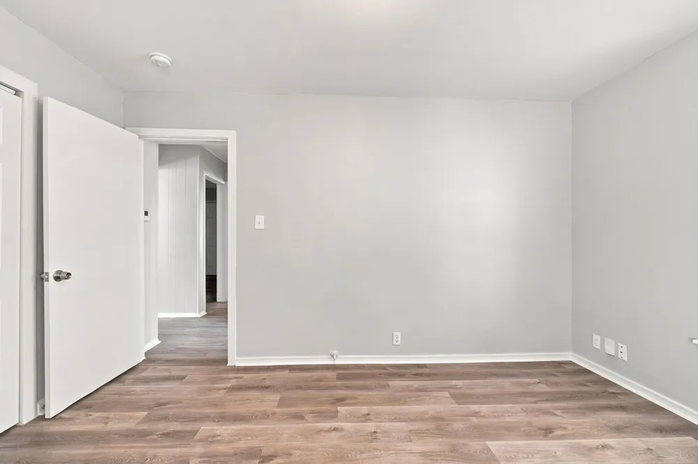 904 Bales Street Cleburne, TX 76033