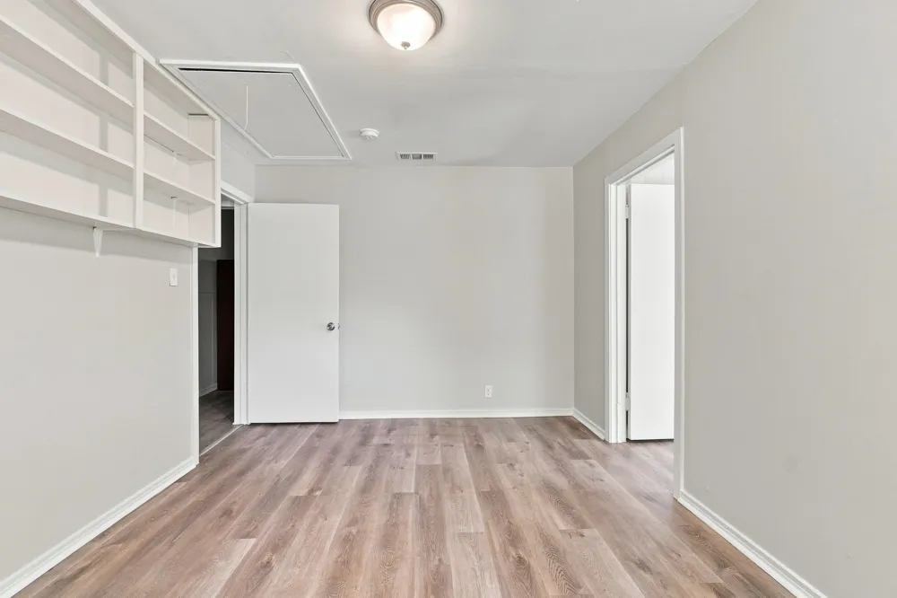 904 Bales Street Cleburne, TX 76033