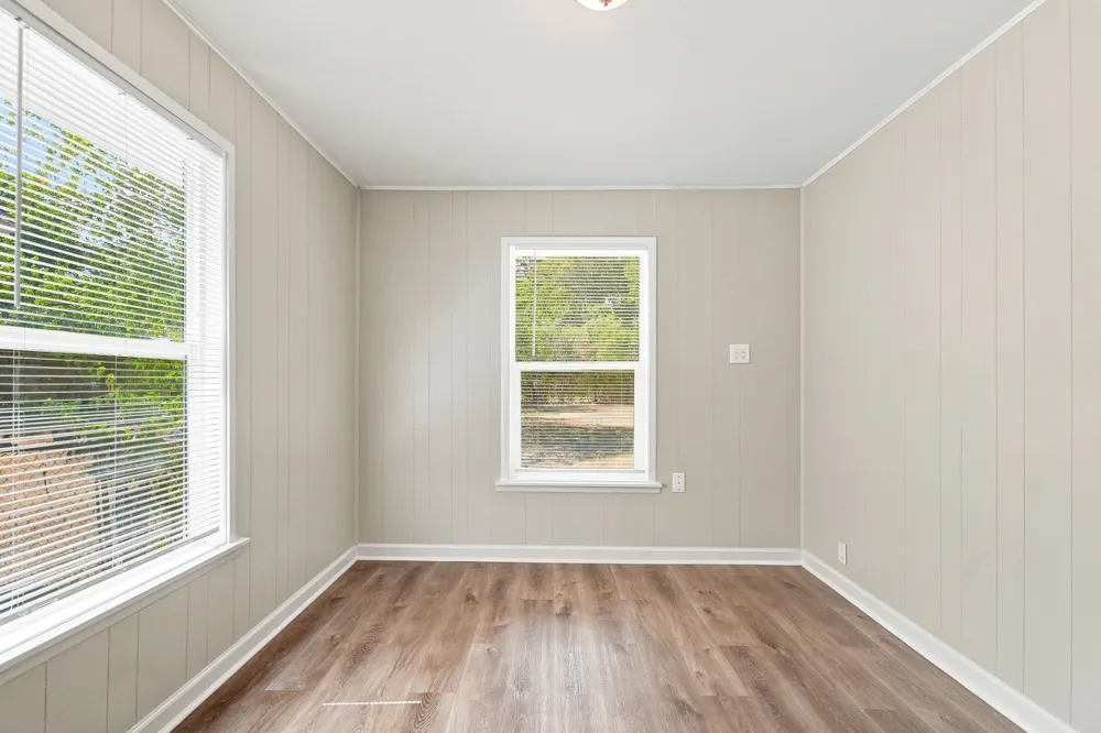 904 Bales Street Cleburne, TX 76033