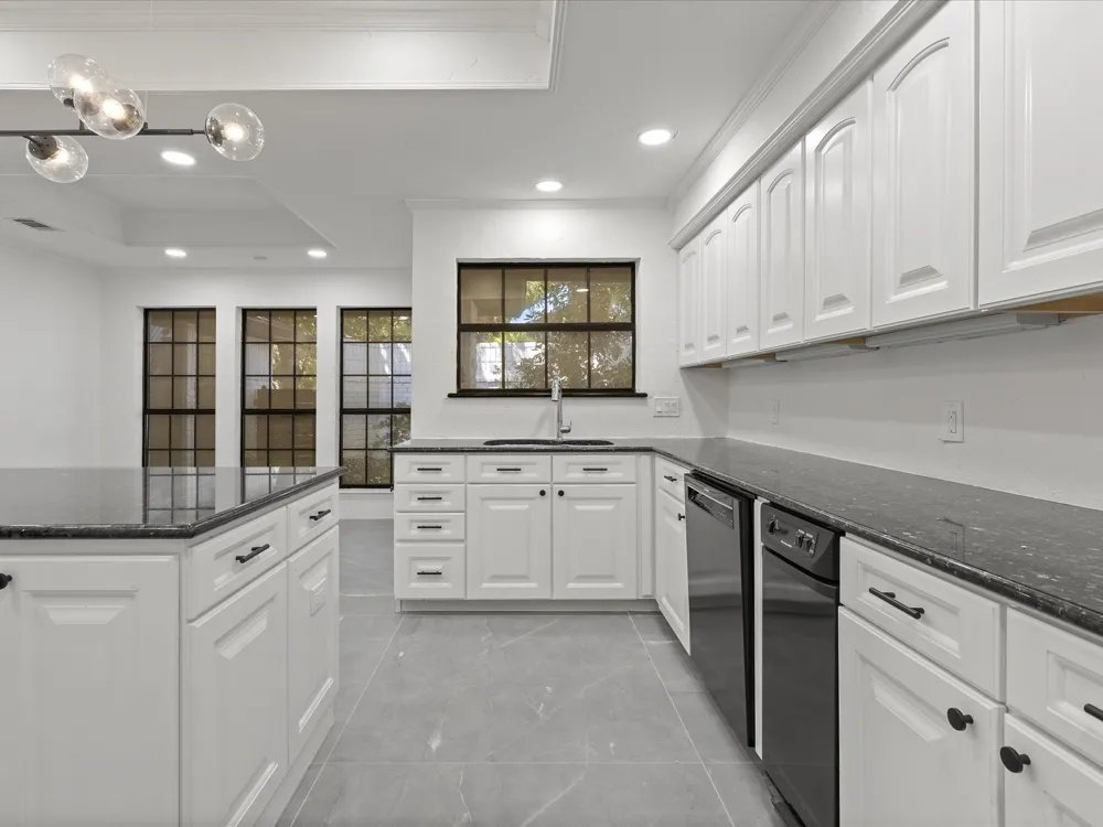 5602 Twin Brooks Drive Dallas, TX 75252