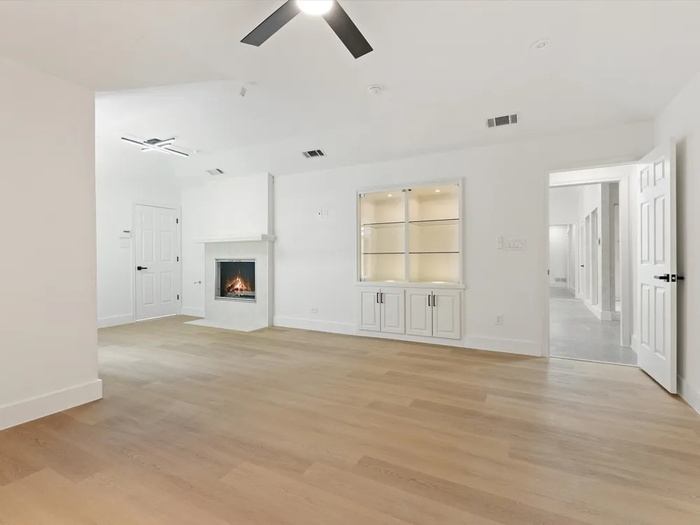 5602 Twin Brooks Drive Dallas, TX 75252