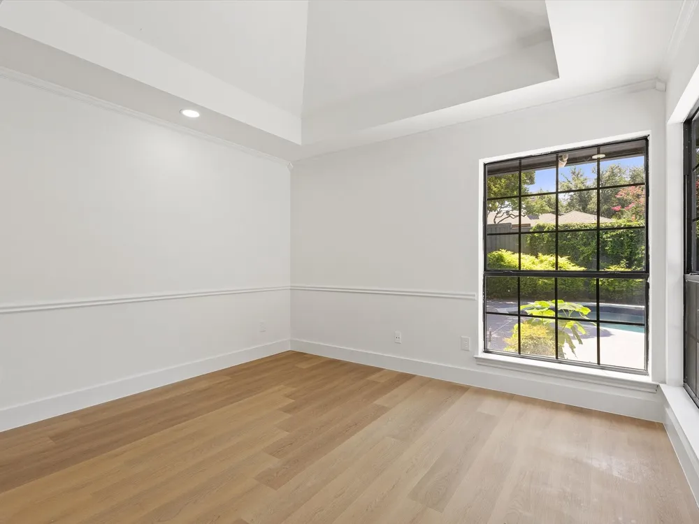 5602 Twin Brooks Drive Dallas, TX 75252
