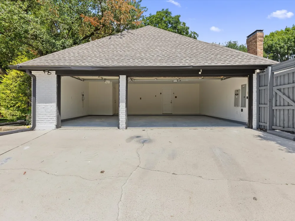 5602 Twin Brooks Drive Dallas, TX 75252