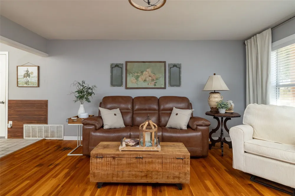 1209 Grace Street Weatherford, TX 76086