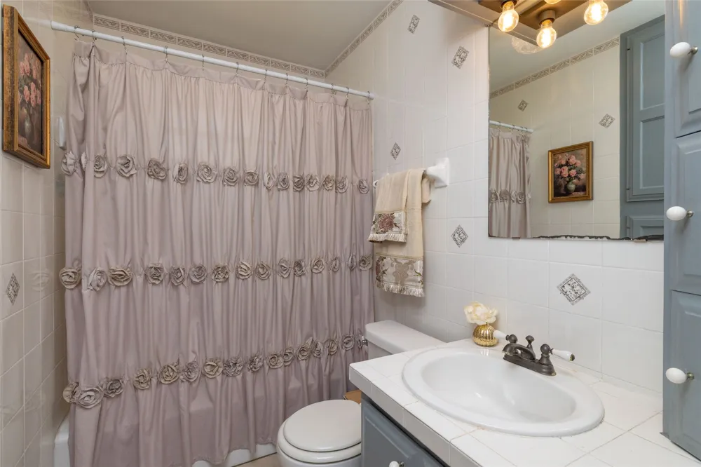 1209 Grace Street Weatherford, TX 76086