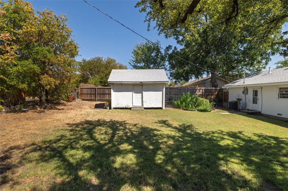 1209 Grace Street Weatherford, TX 76086
