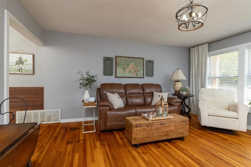 1209 Grace Street Weatherford, TX 76086