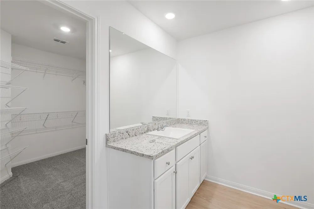 112 Paria Court Jarrell, TX 76537