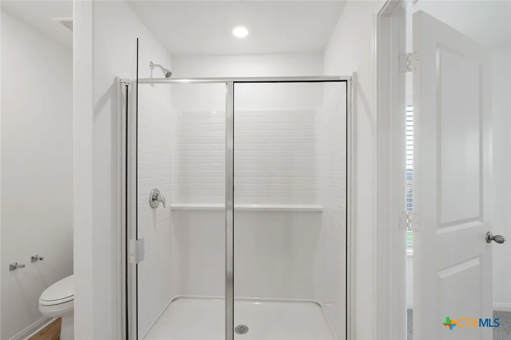 112 Paria Court Jarrell, TX 76537
