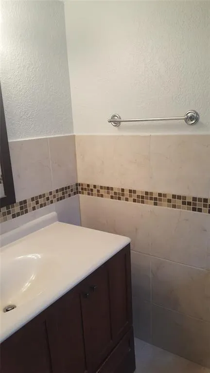 180 NE 12th Avenue #17a Hallandale Beach, FL 33009