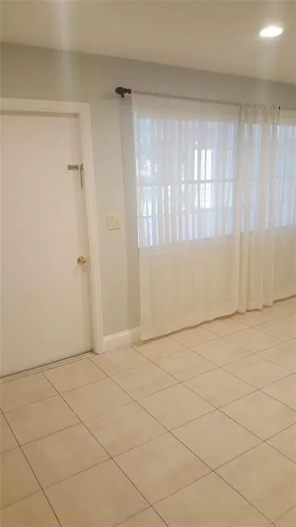 180 NE 12th Avenue #17a Hallandale Beach, FL 33009