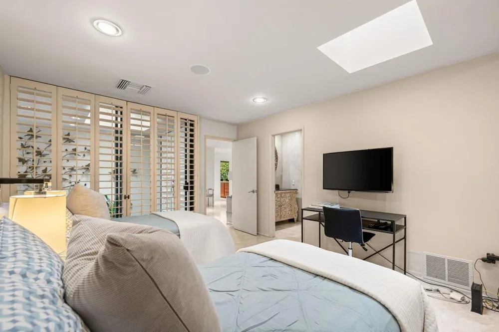 24 Columbia Drive Rancho Mirage, CA 92270