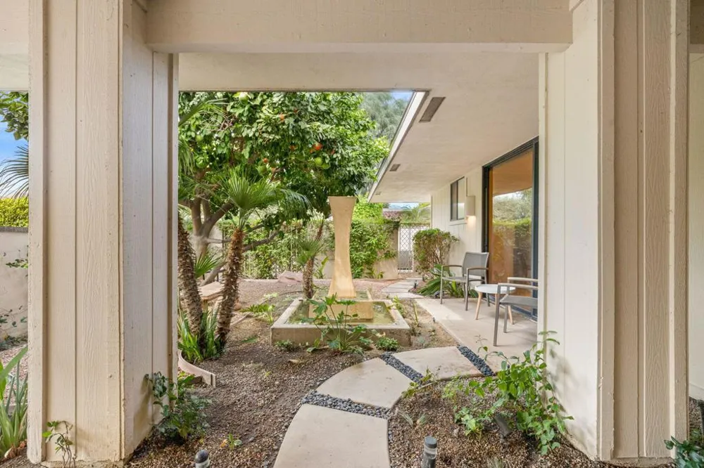 24 Columbia Drive Rancho Mirage, CA 92270