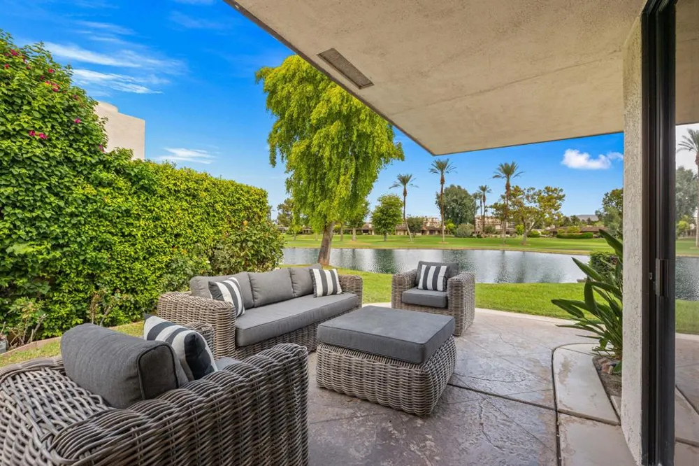 24 Columbia Drive Rancho Mirage, CA 92270