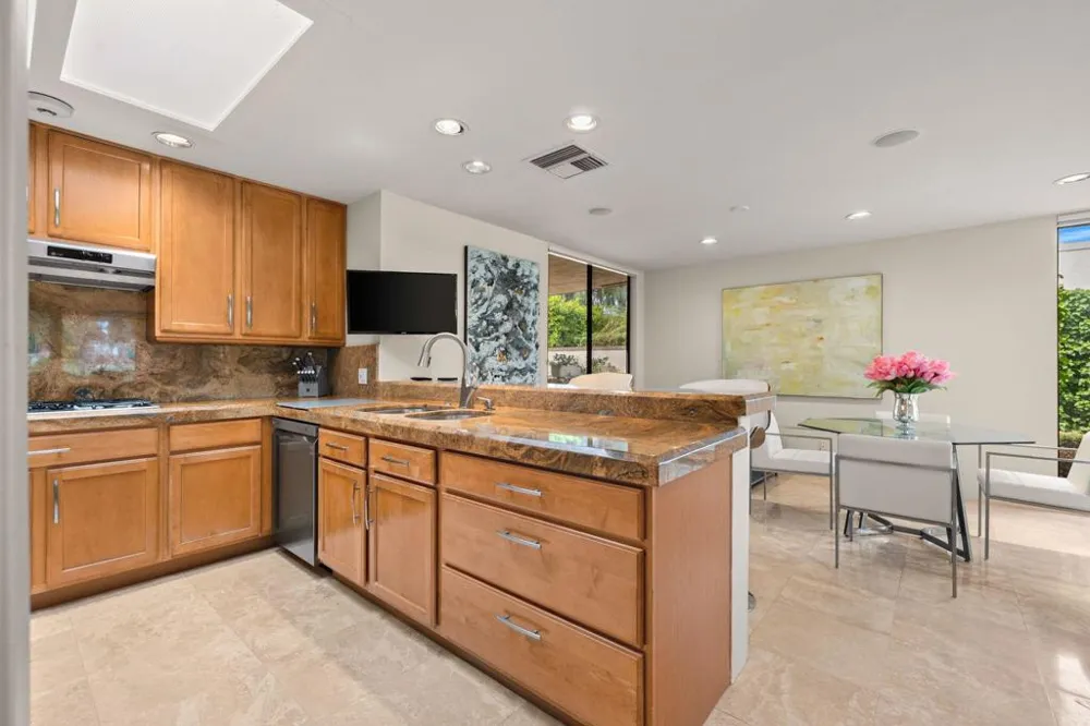 24 Columbia Drive Rancho Mirage, CA 92270