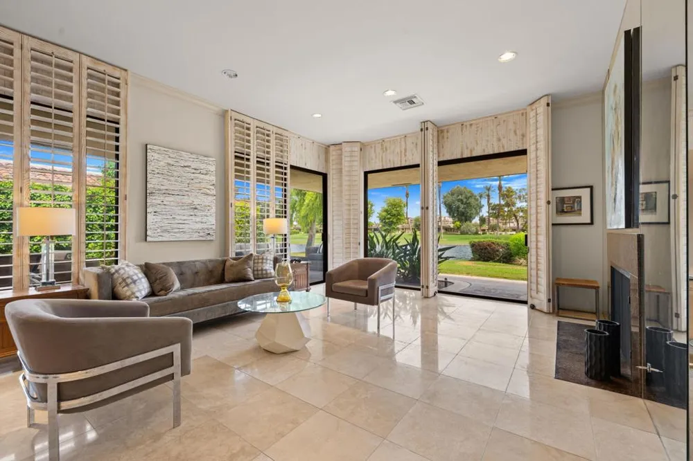 24 Columbia Drive Rancho Mirage, CA 92270