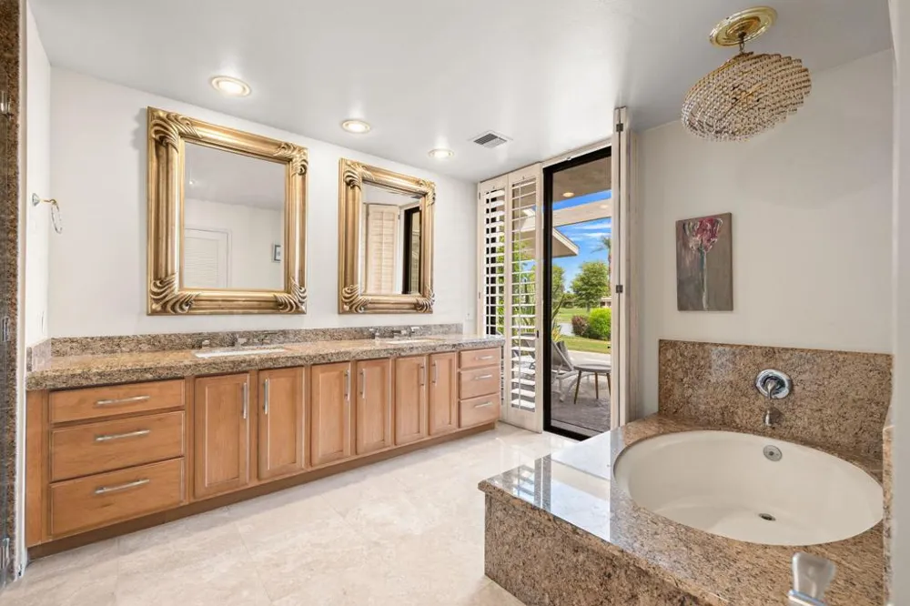 24 Columbia Drive Rancho Mirage, CA 92270