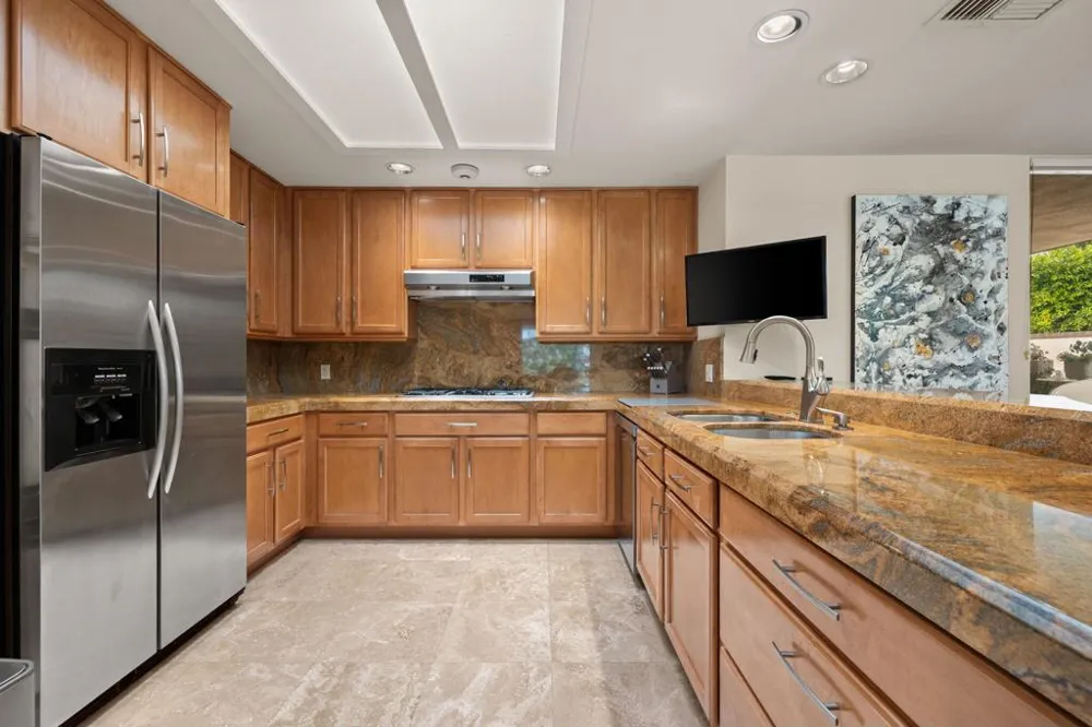 24 Columbia Drive Rancho Mirage, CA 92270