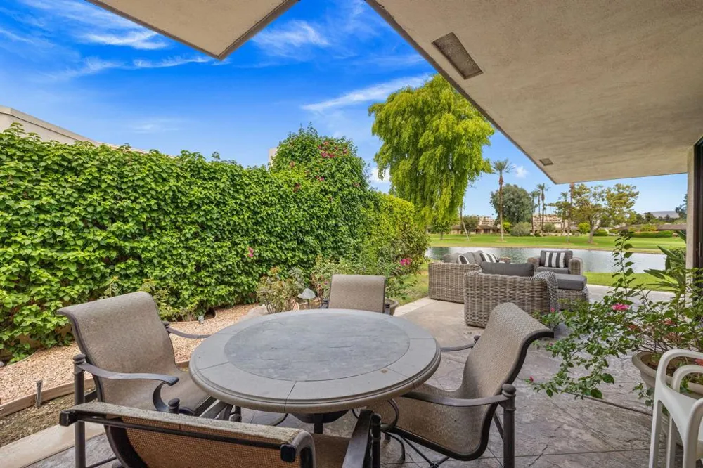 24 Columbia Drive Rancho Mirage, CA 92270