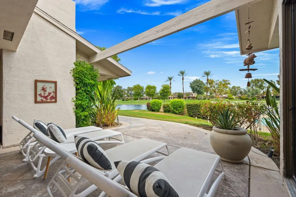 24 Columbia Drive Rancho Mirage, CA 92270