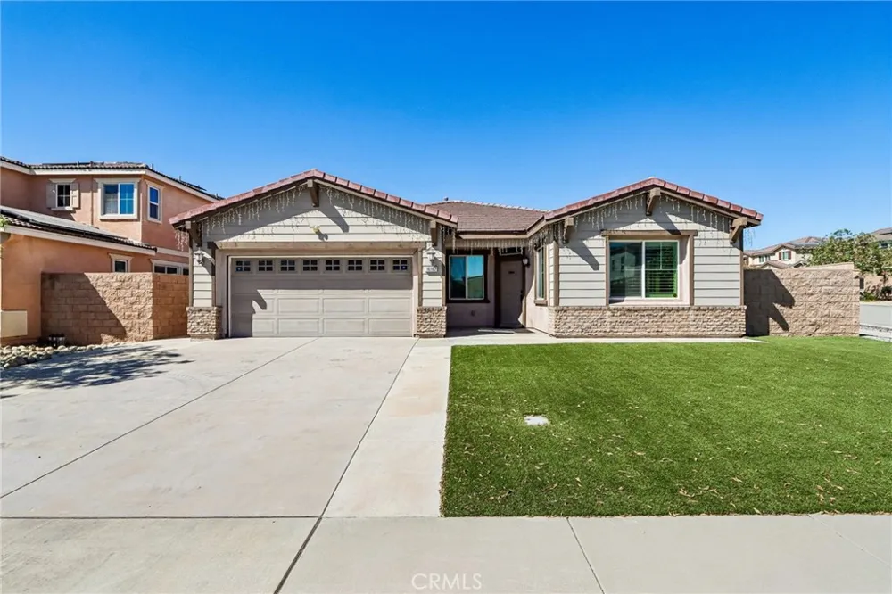 16162 St Antony Fontana, CA 92336