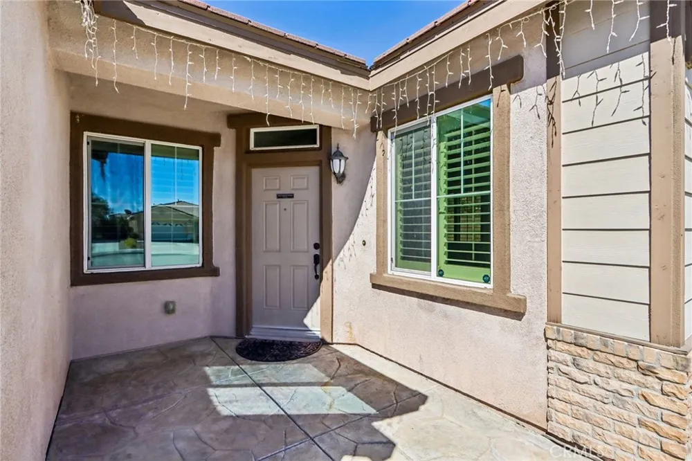 16162 St Antony Fontana, CA 92336
