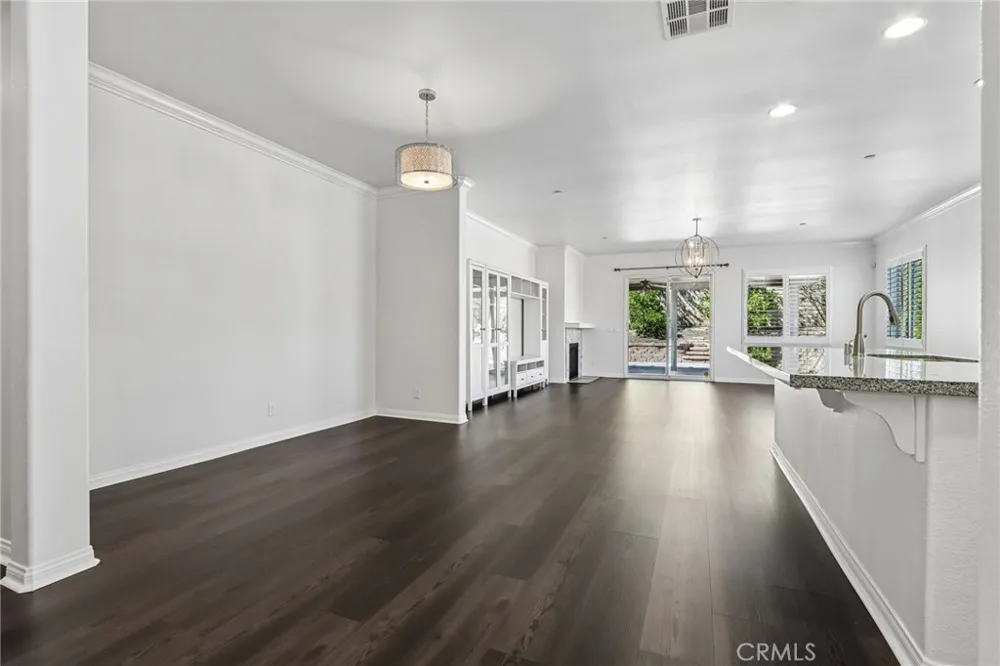 16162 St Antony Fontana, CA 92336
