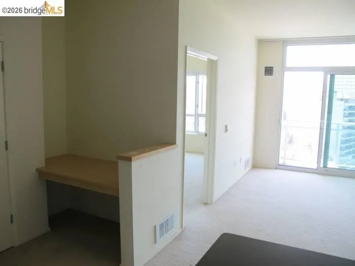 1 Lakeside Dr Oakland, CA 94612