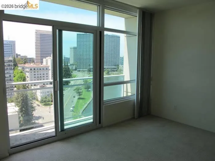 1 Lakeside Dr Oakland, CA 94612