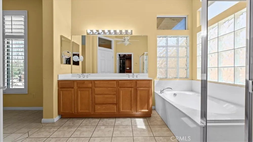 78754 Falsetto Palm Desert, CA 92211