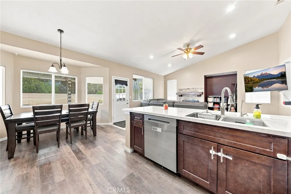 27464 Partridge Court Menifee, CA 92585