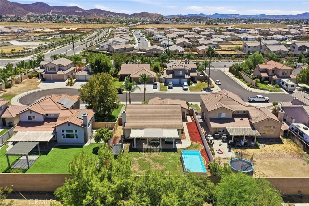 27464 Partridge Court Menifee, CA 92585
