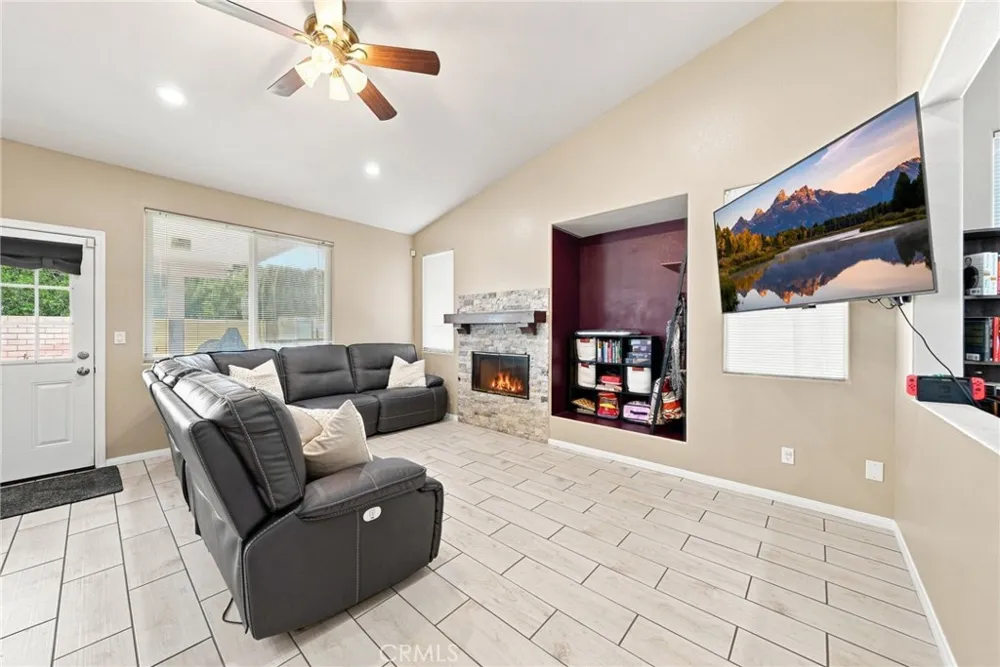 27464 Partridge Court Menifee, CA 92585