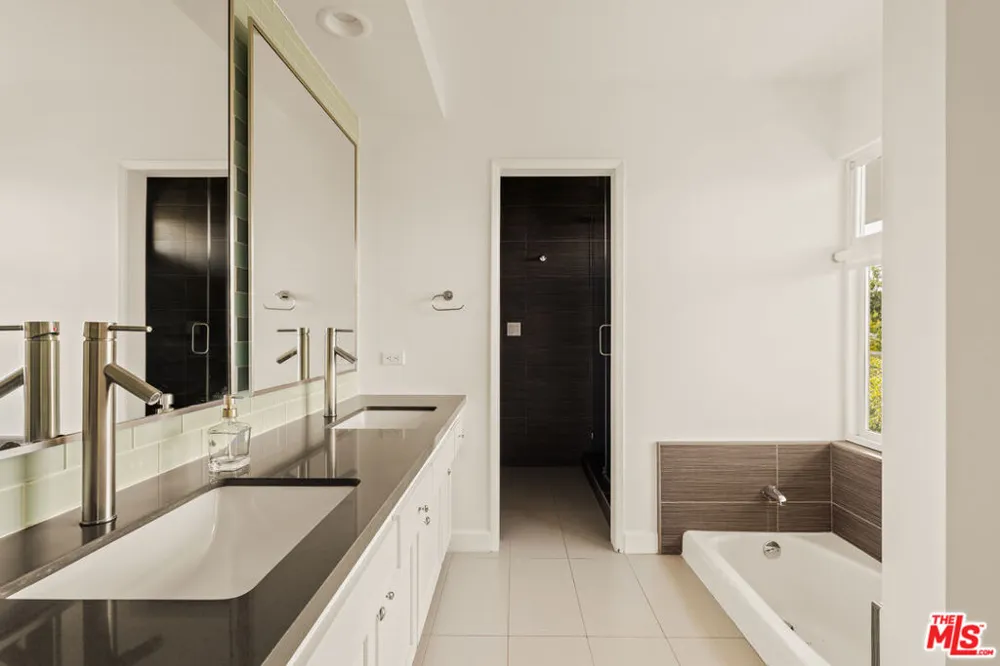 7377 Pyramid Place Los Angeles, CA 90046