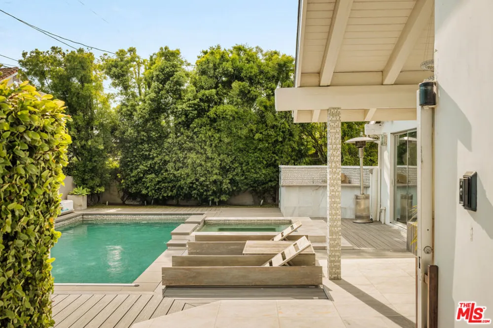 7377 Pyramid Place Los Angeles, CA 90046