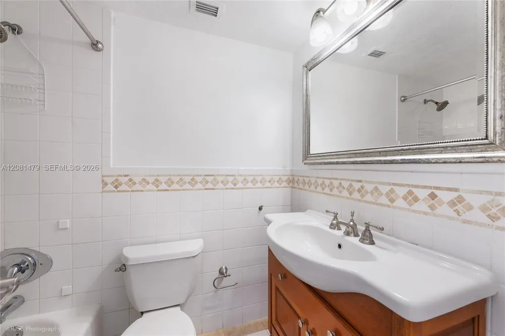 7441 Wayne Ave #14G Miami Beach, FL 33141