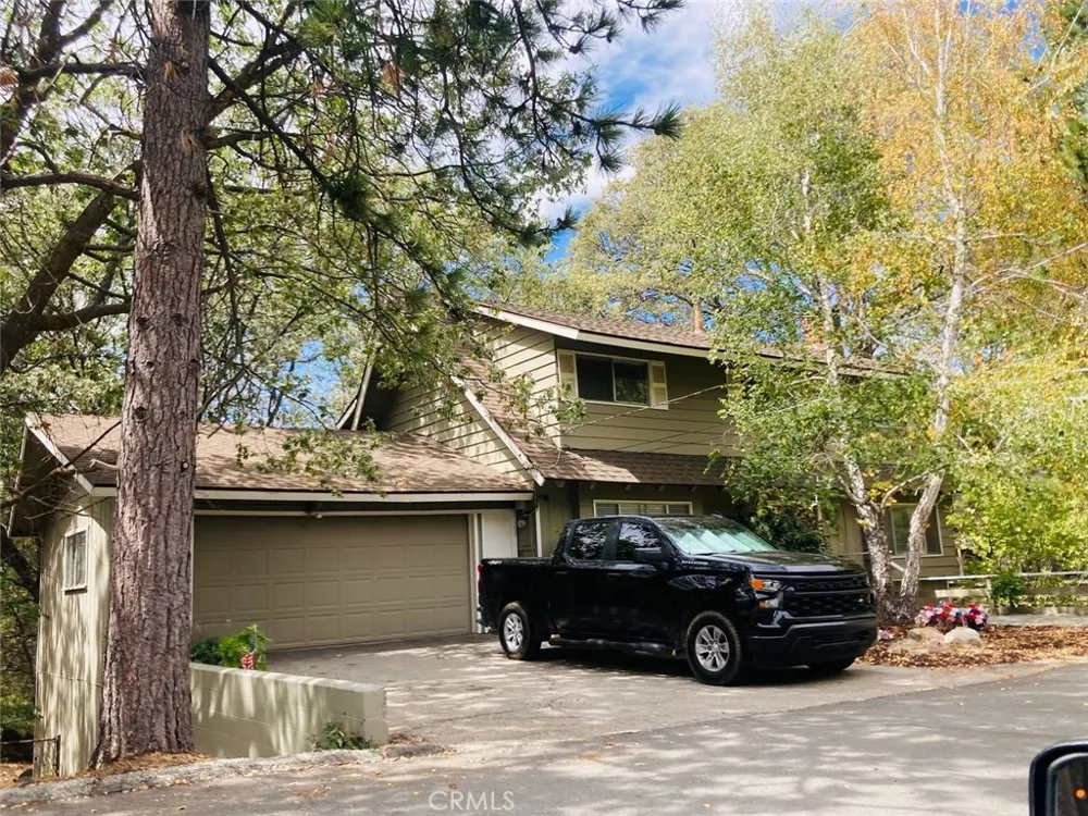 28097 Geneva Lake Arrowhead, CA 92352