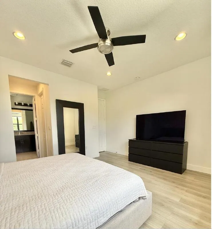 9218 SW 39TH STREET Miramar, FL 33025