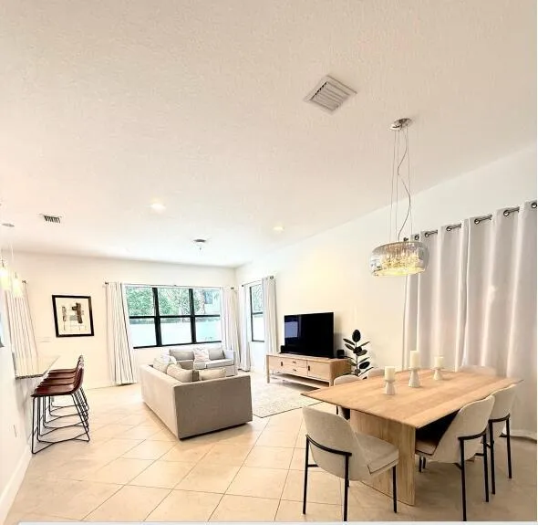 9218 SW 39TH STREET Miramar, FL 33025