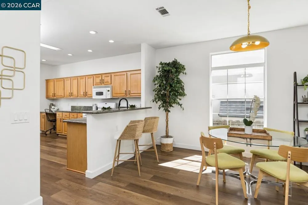 1081 Palm Ave Martinez, CA 94553