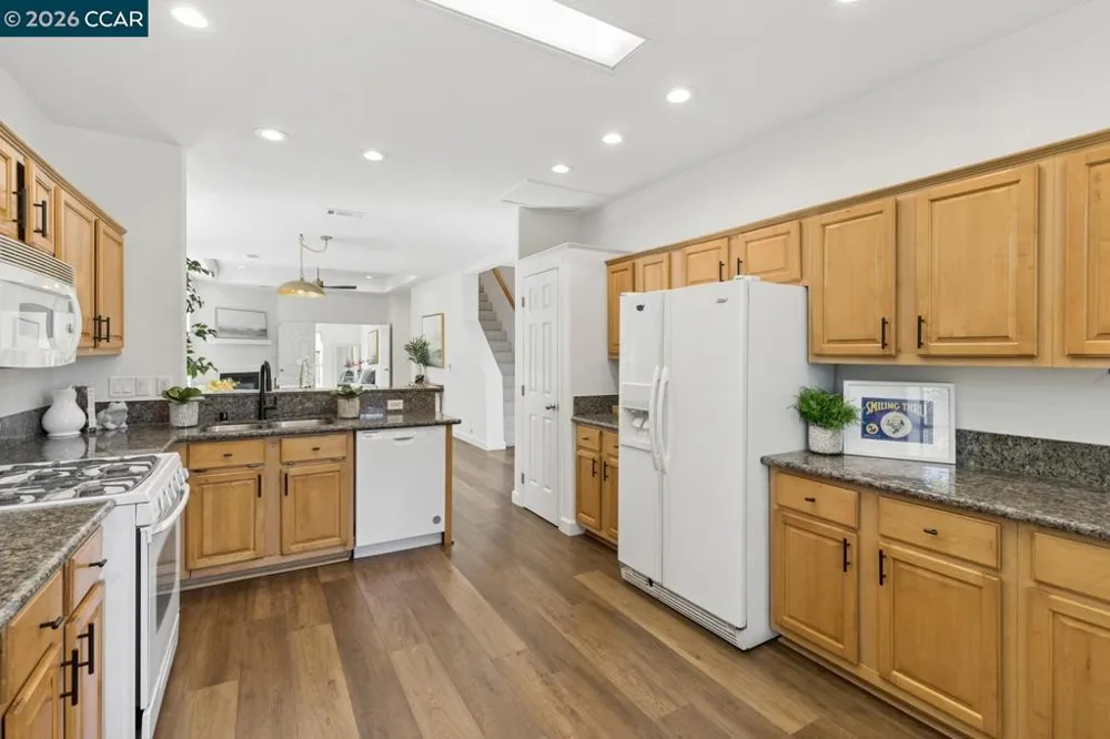 1081 Palm Ave Martinez, CA 94553