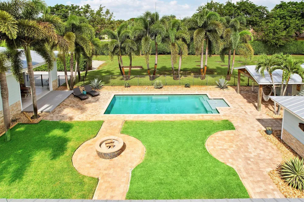 10376 W Tara Boulevard Boynton Beach, FL 33437