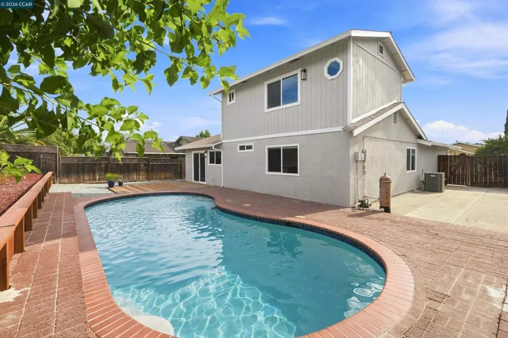 5029 Teakwood Dr Oakley, CA 94561