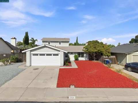 5029 Teakwood Dr