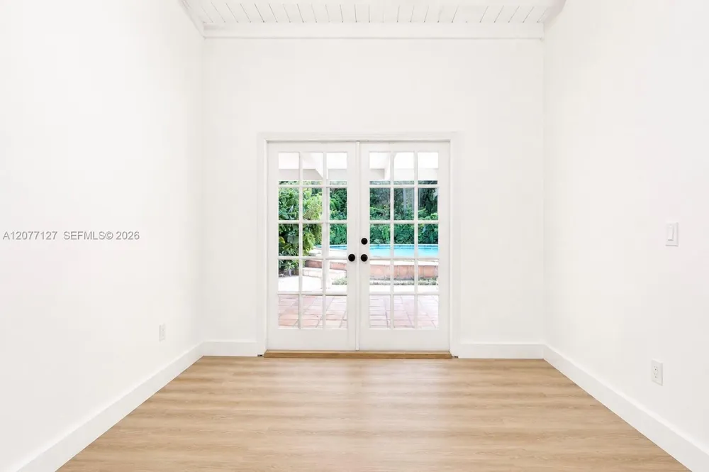 4134 Ventura Ave Miami, FL 33133