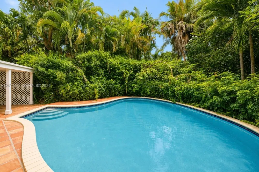 4134 Ventura Ave Miami, FL 33133