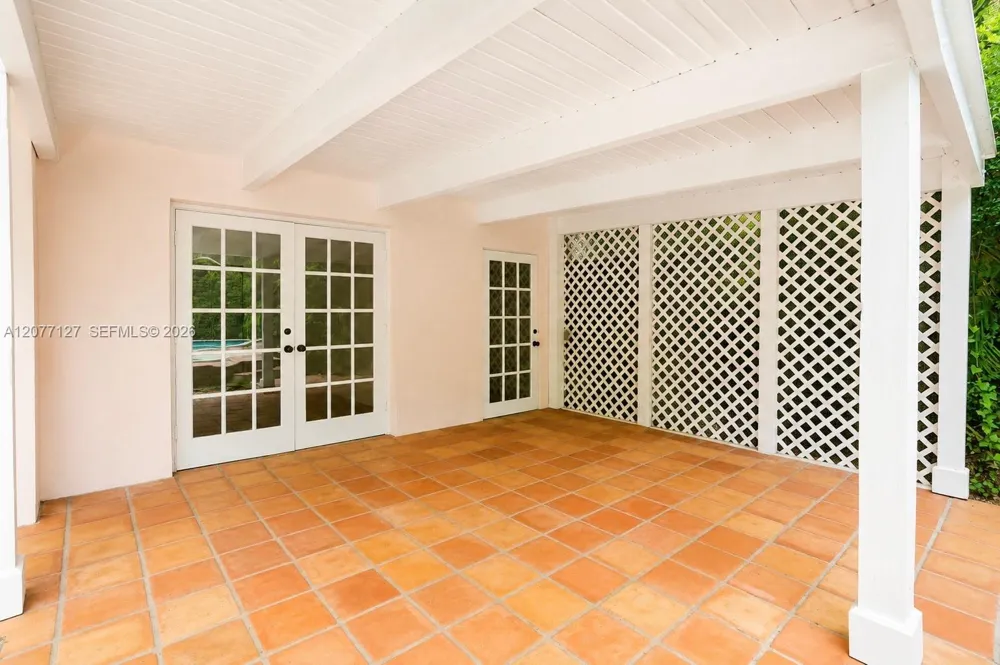 4134 Ventura Ave Miami, FL 33133
