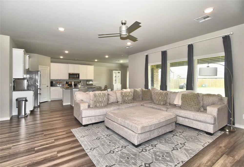7142 E 154 STREET S Bixby, OK 74008